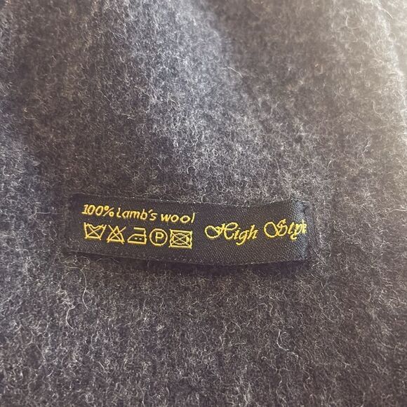 Dark Gray 100% lambs wool wide Scarf with Fringe - Picture 2 of 4